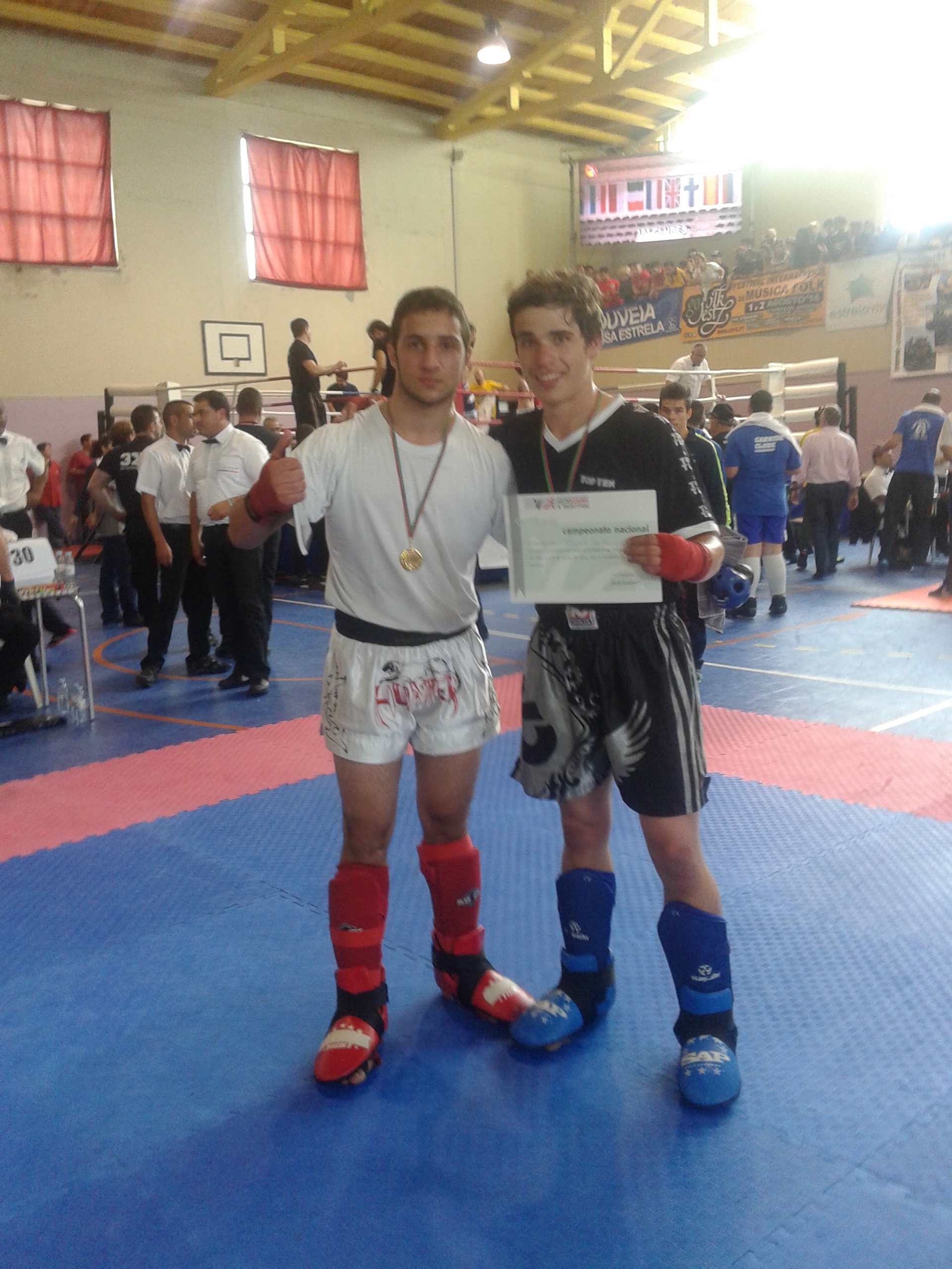KICKBOXING DÁ TÍTULO NACIONAL
